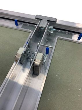 Люк под покраску Хаммер Гиппократ для установки в потолок, 2 створки, съёмная перегородка Люк под покраску Хаммер Гиппократ для установки в потолок, 2 створки, съёмная перегородка