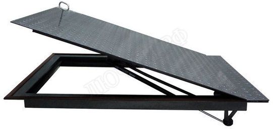 Напольный люк Дворник Уголок, стальной рифленый лист 1000*2300 Напольный люк Дворник Уголок, стальной рифленый лист 1000*2300